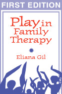Play in Family Therapy de Guilford Press