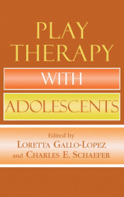 Play Therapy with Adolescents de Jason Aronson